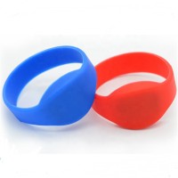 Silicone tk4100 rfid wristband manufacturer